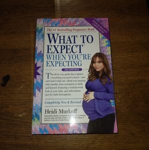 "What To Expect When You're Expecting" by Heidi Murkoff book